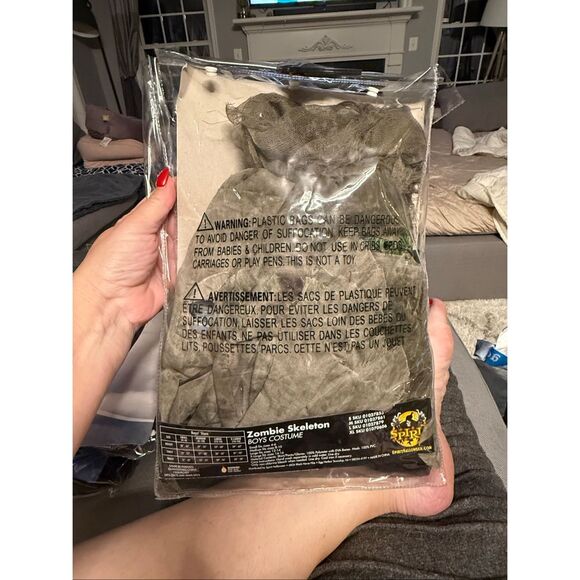 Spirit Halloween Zombie Skeleton Costume Boys sz 4-6 EUC - Picture 4 of 4